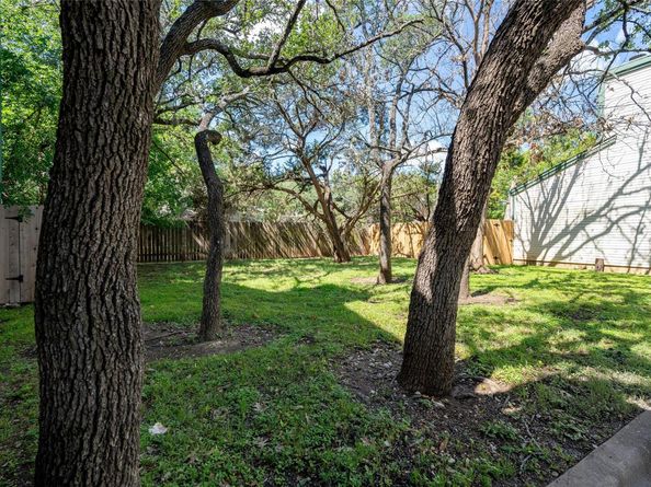 6501 Columbia Oaks Ct D8, Austin TX 78759