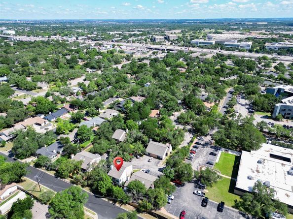 6501 Columbia Oaks Ct D8, Austin TX 78759