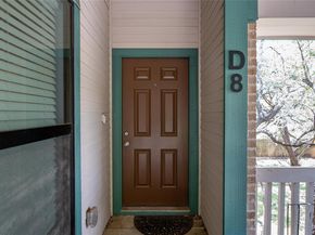 6501 Columbia Oaks Ct D8, Austin TX 78759