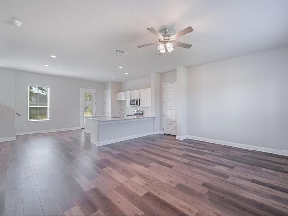 3203 Burnside CIR, Lago Vista TX 78645