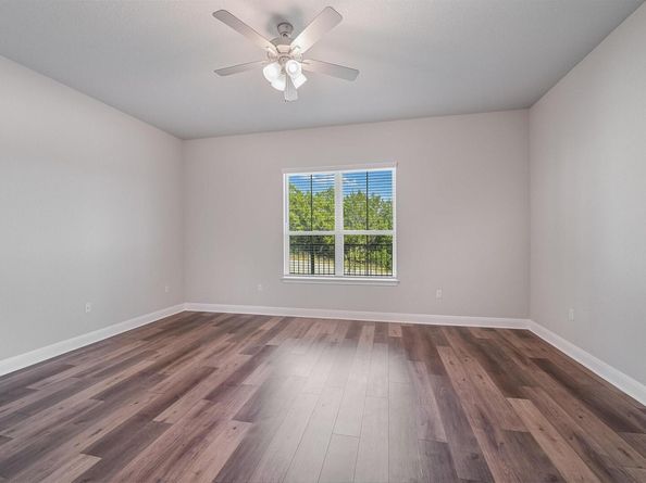 3203 Burnside CIR, Lago Vista TX 78645