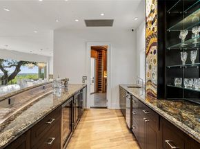 706 Las Lomas DR, West Lake Hills TX 78746