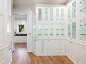 706 Las Lomas DR, West Lake Hills TX 78746