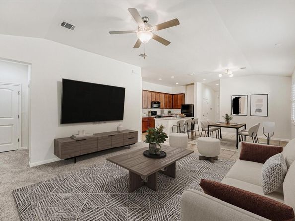 410 Anacua LOOP 30, Manchaca TX 78652