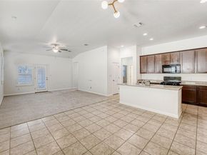 410 Anacua LOOP 30, Manchaca TX 78652