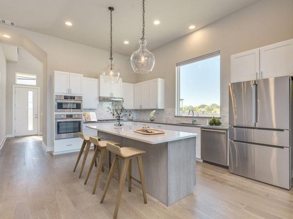 7200 Cordoba DR, Austin TX 78724