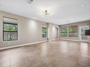 6705 Covered Bridge DR 24, Austin TX 78736