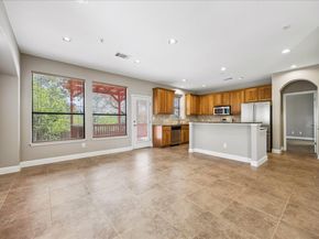 6705 Covered Bridge DR 24, Austin TX 78736