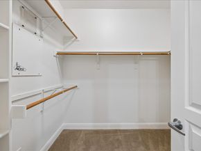 6705 Covered Bridge DR 24, Austin TX 78736