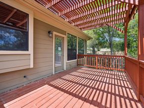 6705 Covered Bridge DR 24, Austin TX 78736
