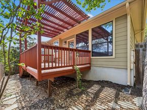6705 Covered Bridge DR 24, Austin TX 78736