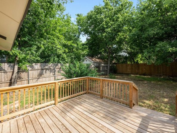 914 E 50th ST, Austin TX 78751