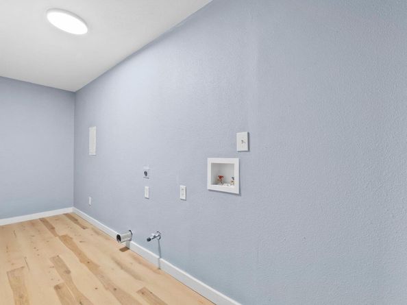 1112 Village Green DR, Austin TX 78753