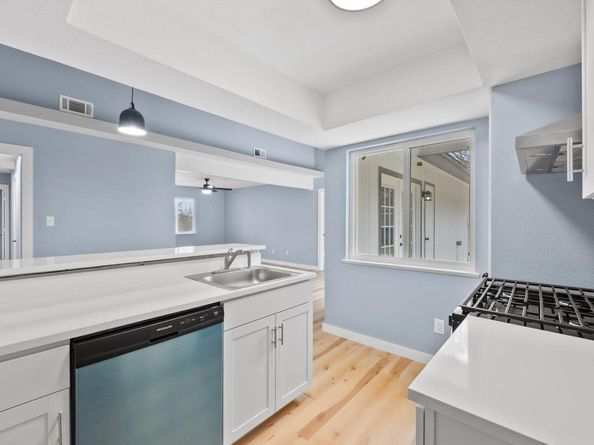 1112 Village Green DR, Austin TX 78753