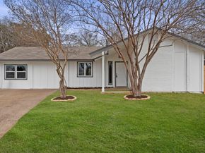 1112 Village Green DR, Austin TX 78753