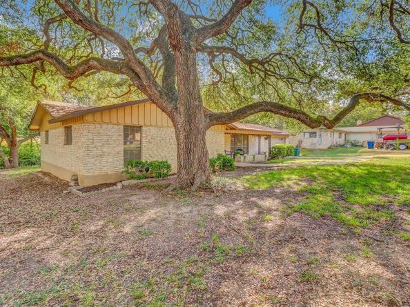 1109 Hollybluff ST, Austin TX 78753