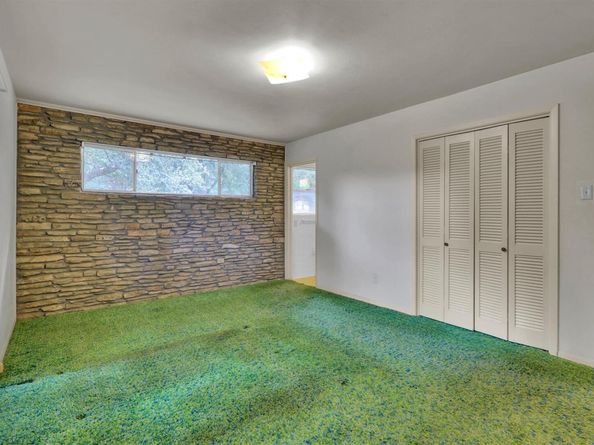 1109 Hollybluff ST, Austin TX 78753