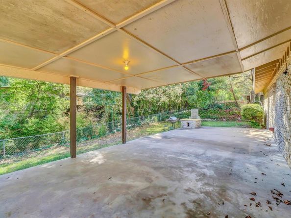 1109 Hollybluff ST, Austin TX 78753