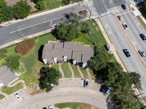1841 River Crossing CIR B, Austin TX 78741