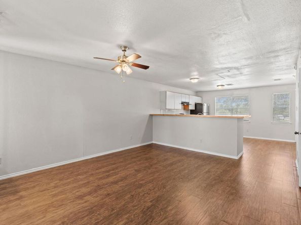 1841 River Crossing CIR B, Austin TX 78741