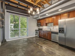 1305 E 6th ST 13, Austin TX 78702
