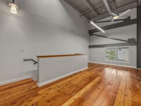 1305 E 6th ST 13, Austin TX 78702