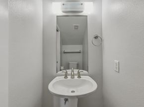 1305 E 6th ST 13, Austin TX 78702