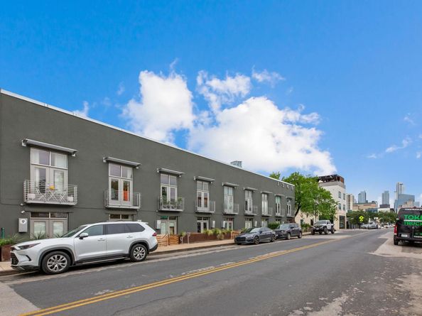 1305 E 6th ST 13, Austin TX 78702