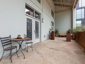 1305 E 6th ST 13, Austin TX 78702