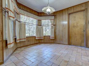 8205 Cliffview DR, Austin TX 78759