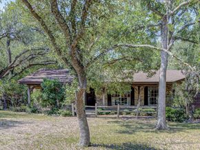 8205 Cliffview DR, Austin TX 78759