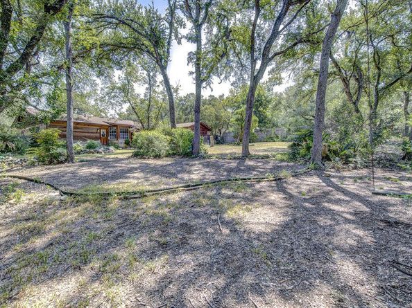 8205 Cliffview DR, Austin TX 78759