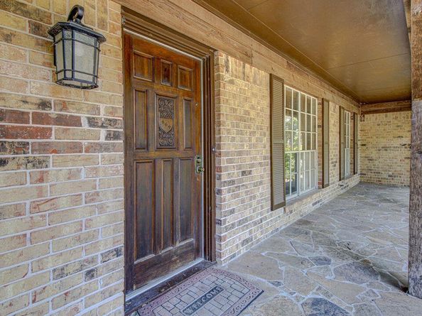 8205 Cliffview DR, Austin TX 78759