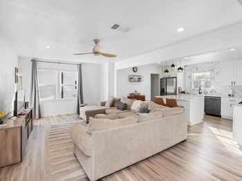 2407 Hancock DR
