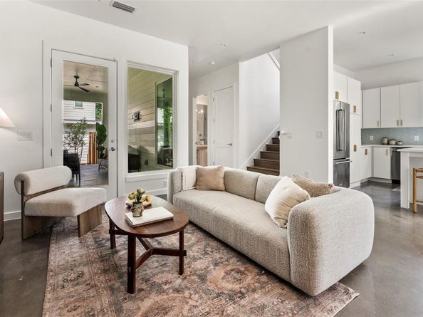 4604 Banister LN A, Austin TX 78745