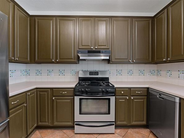 6412 Ruxton LN, Austin TX 78749