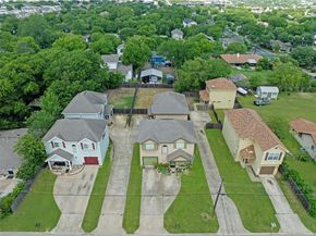 6916 Meador Ave, Austin TX 78752