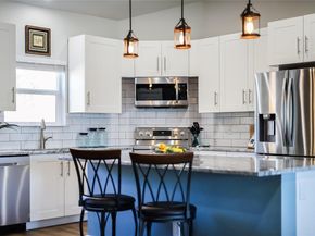 18322 Lake Oaks DR, Jonestown TX 78645