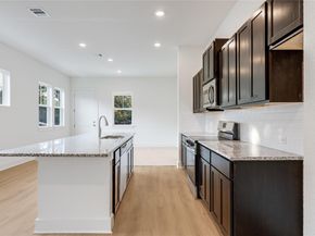 4004 Rockpark CIR, Lago Vista TX 78645