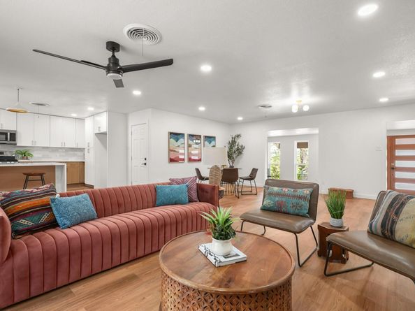 11704 Indianhead DR, Austin TX 78753