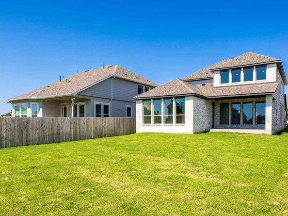 152 La Venta LOOP, Liberty Hill TX 78642
