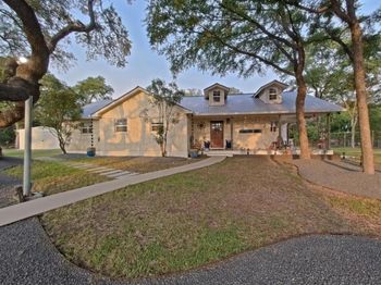 1127 Penion DR
