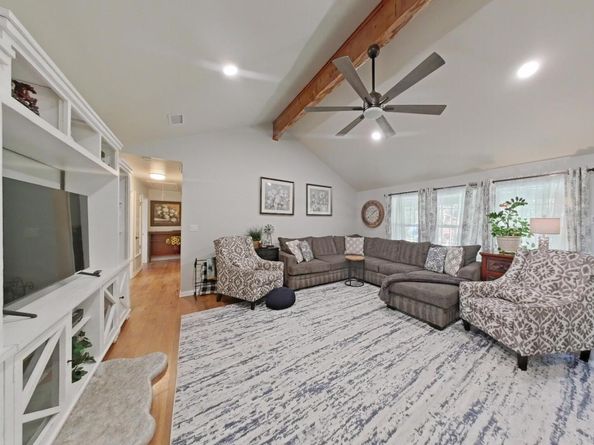 1127 Penion DR, Austin TX 78748