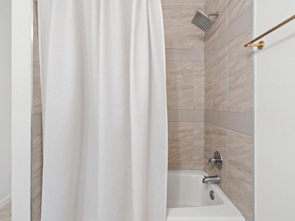 3604 Clawson RD 203, Austin TX 78704