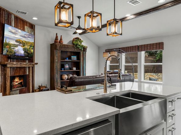 3605 Bunyan CIR, Lago Vista TX 78645