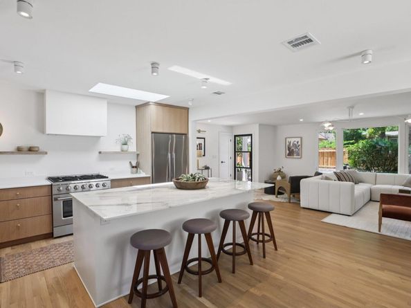 4515 Bull Creek RD, Austin TX 78731