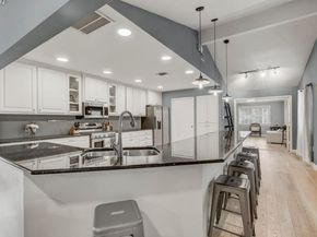 2104 W 10th ST, Austin TX 78703