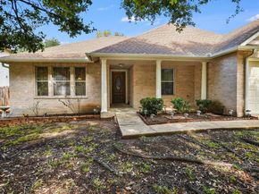 905 E Olympic DR, Pflugerville TX 78660