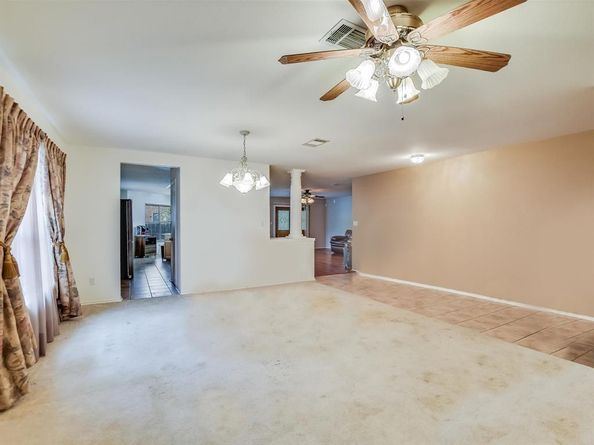 905 E Olympic DR, Pflugerville TX 78660