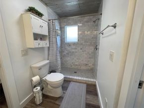 2402 Santa Rita ST, Austin TX 78702